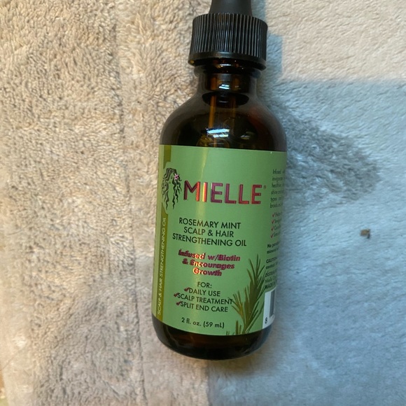 Meille hair and scalp fortifying oil - Picture 2 of 2